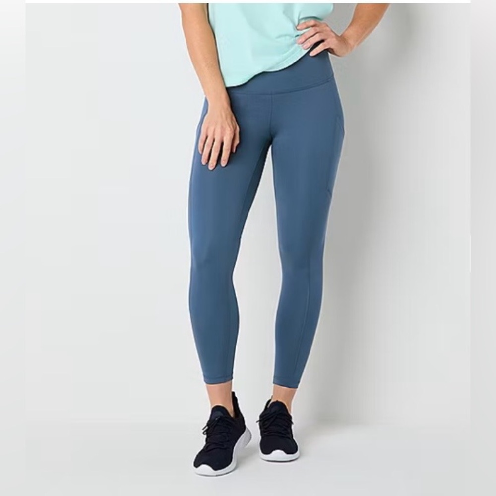 Xersion EverUltra Moisture Wicking Quick Dry High Rise